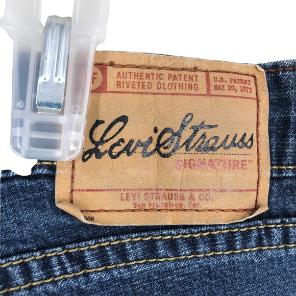 Levi’s Strauss Signature Low Rise Bootcut Jeans Juniors 15 Med cott/Poly/spandex - Picture 4 of 7